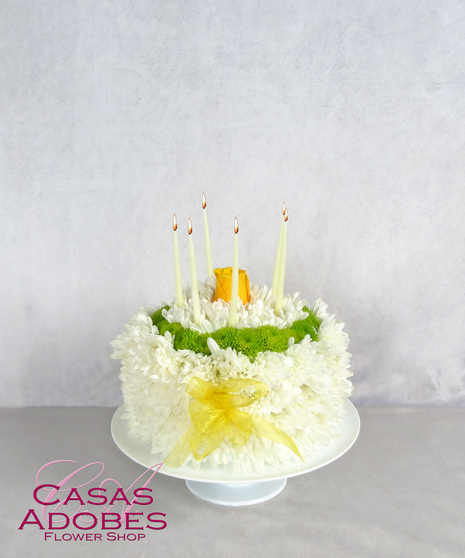 Birthday cake design made from only flowers