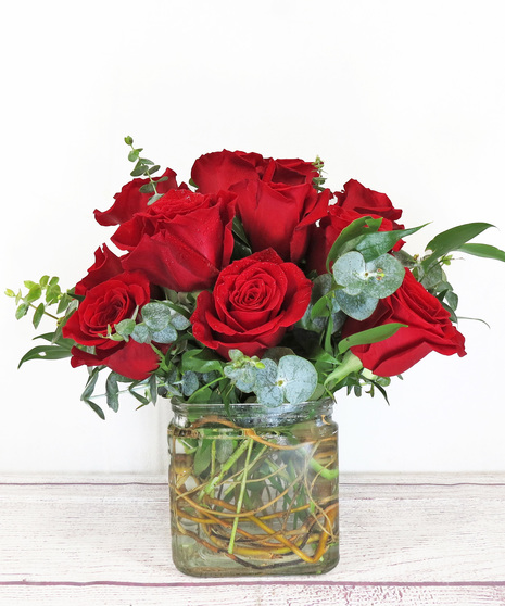 Classic Romance Centerpiece
