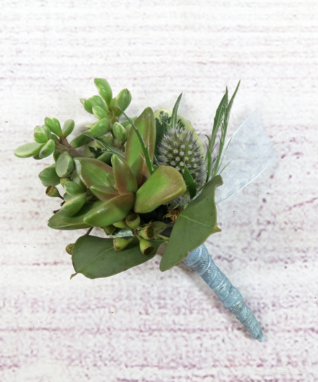 Botanical Romance Boutonniere